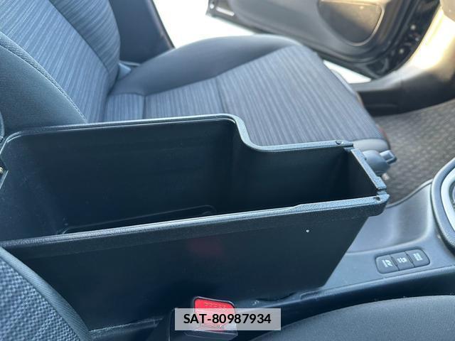 Toyota YARIS 2021-03 7809028-17