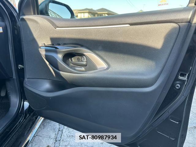 Toyota YARIS 2021-03 7809028-18