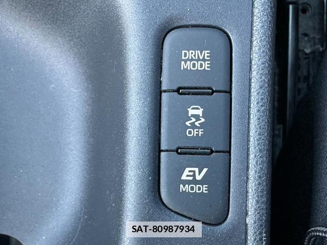 Toyota YARIS 2021-03 7809028-6