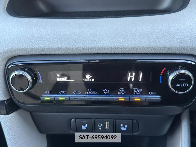 Toyota YARIS 2023-08 7809043-8