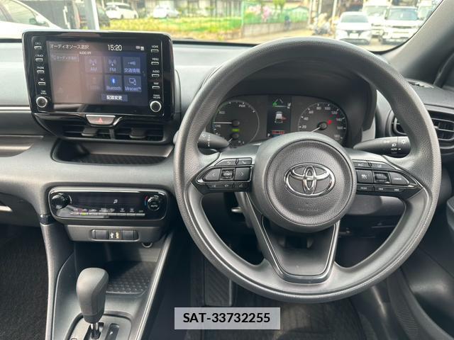 Toyota YARIS 2021-04 7809046-2
