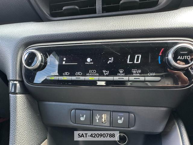 Toyota YARIS 2021-03 7809068-11