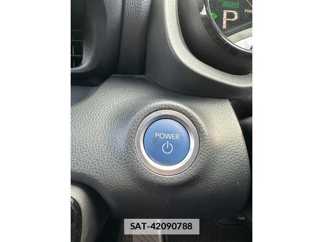 Toyota YARIS 2021-03 7809068-13