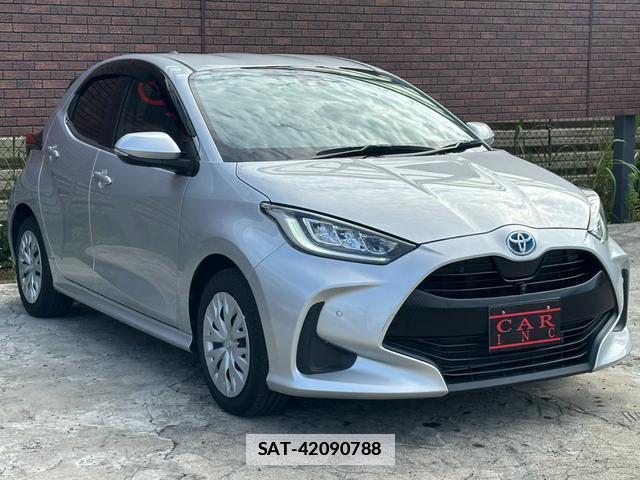 Toyota YARIS 2021-03 7809068-18