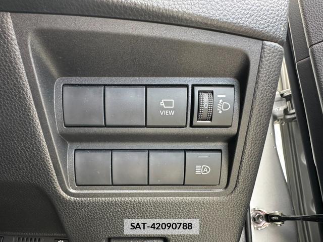 Toyota YARIS 2021-03 7809068-9