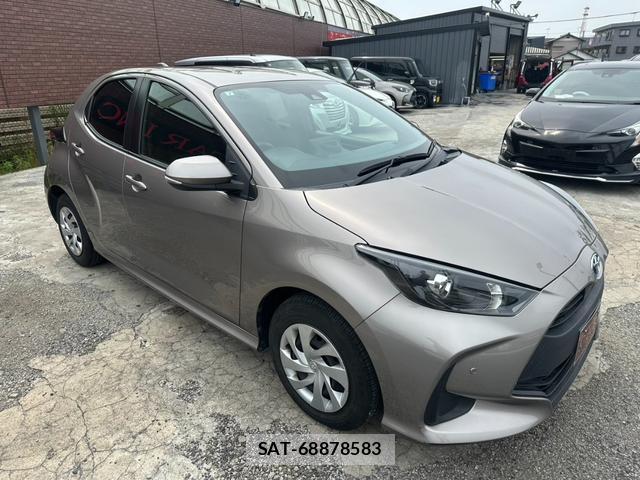 Toyota YARIS 2022-07 7809069-13