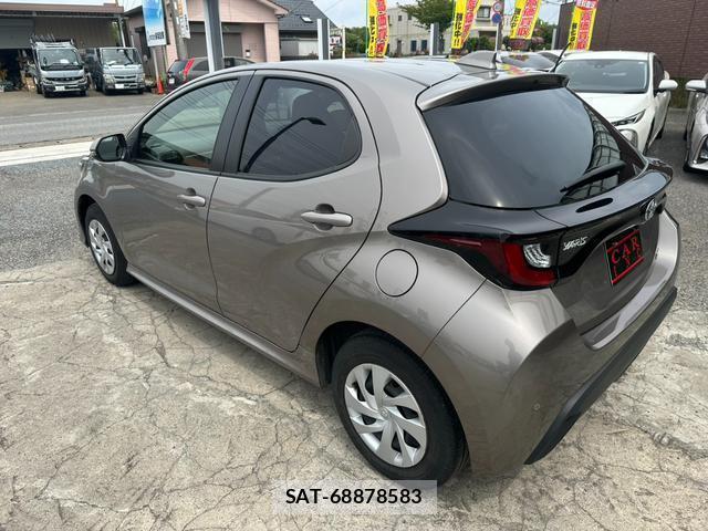 Toyota YARIS 2022-07 7809069-17