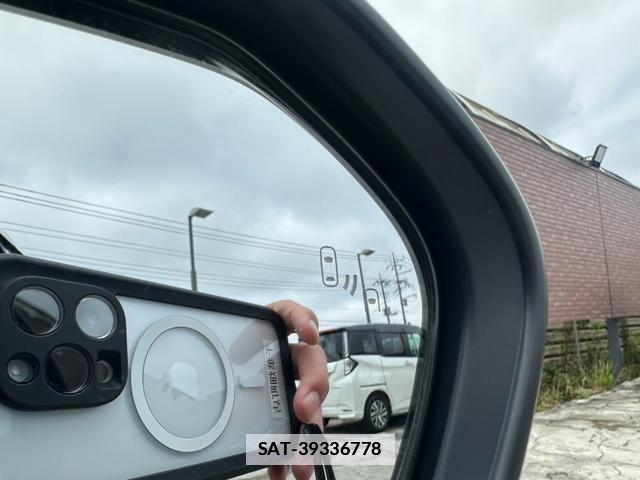 Toyota YARIS 2021-04 7809073-13