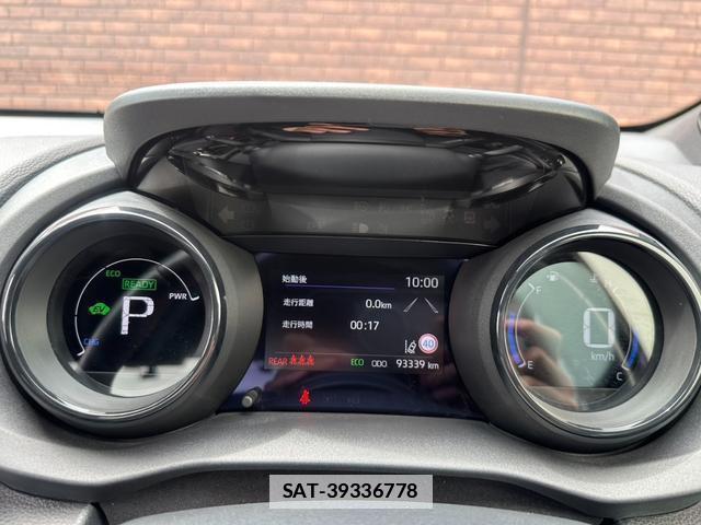 Toyota YARIS 2021-04 7809073-3