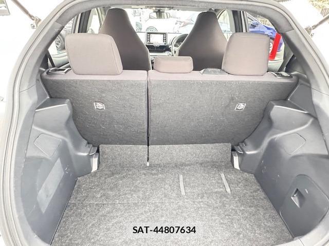 Toyota YARIS 2021-07 7809245-7