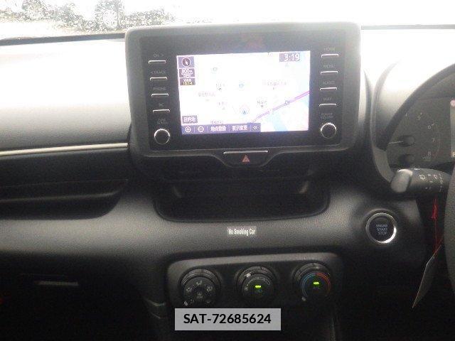 Toyota YARIS 2021-04 7810271-17