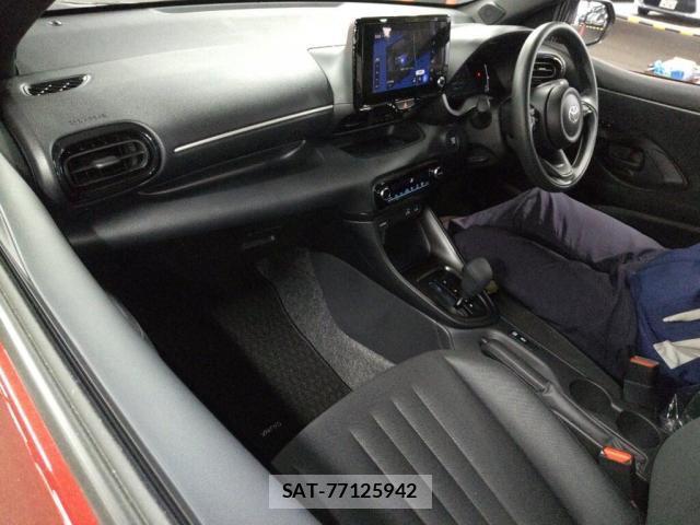 Toyota YARIS 2026-04 7810495-2