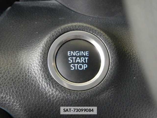 Toyota YARIS 2021-05 7810857-10