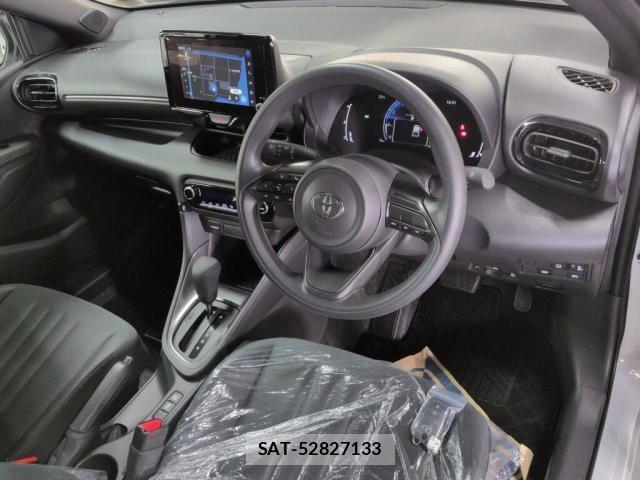 Toyota YARIS 2026-04 7810971-2