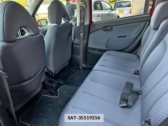 Daihatsu YRV 2002-12 7808453-12