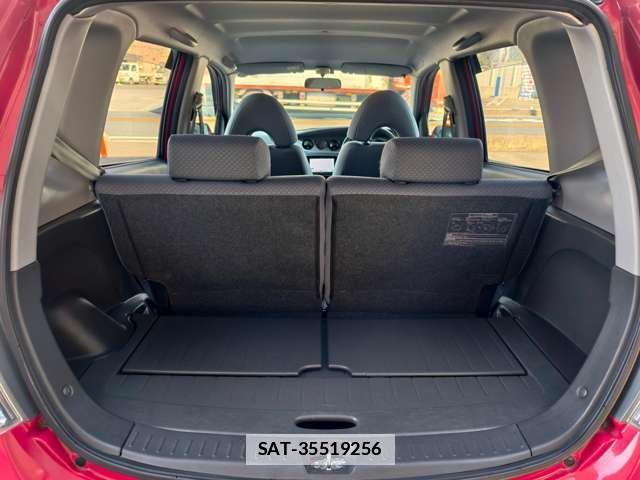 Daihatsu YRV 2002-12 7808453-13