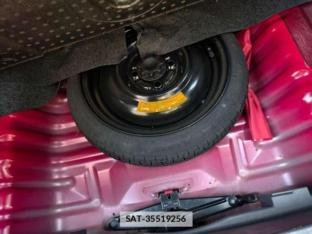 Daihatsu YRV 2002-12 7808453-16