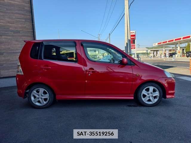 Daihatsu YRV 2002-12 7808453-3