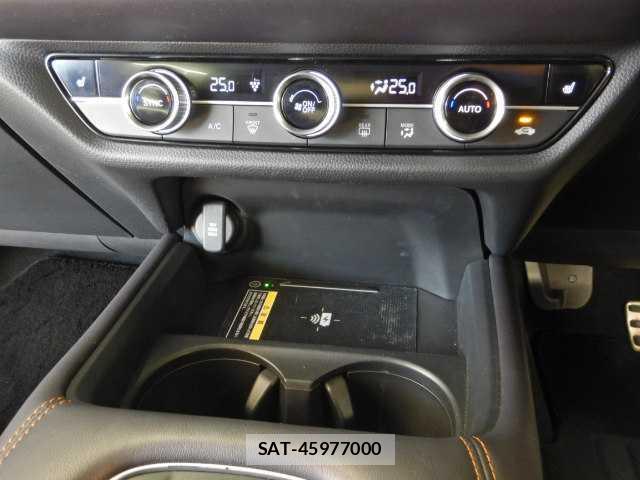 Honda ZR-V 2023-04 7810820-9
