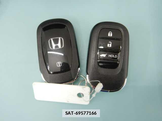 Honda ZR-V 2023-08 7810888-19