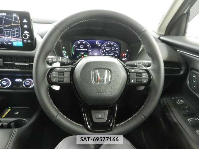 Honda ZR-V 2023-08 7810888-7