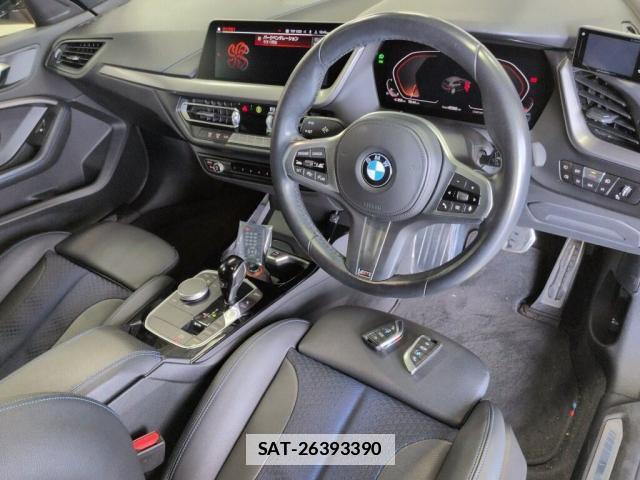 Bmw 1 SERIES 2022-06 7811360-2