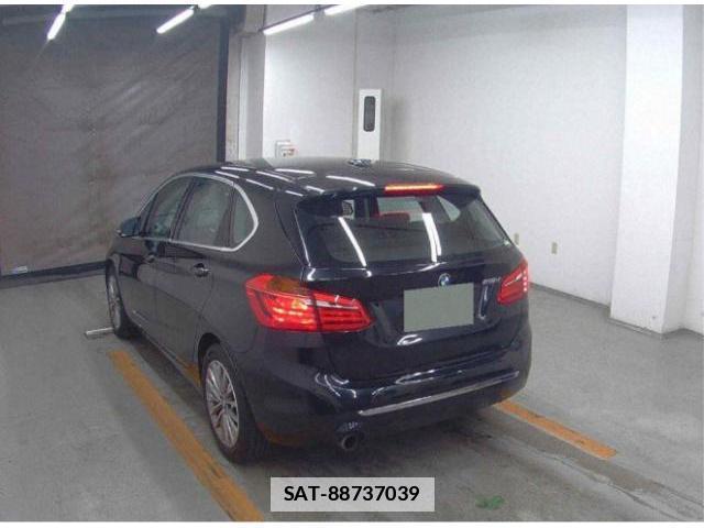 Bmw 2 SERIES 2018-12 7817310-1