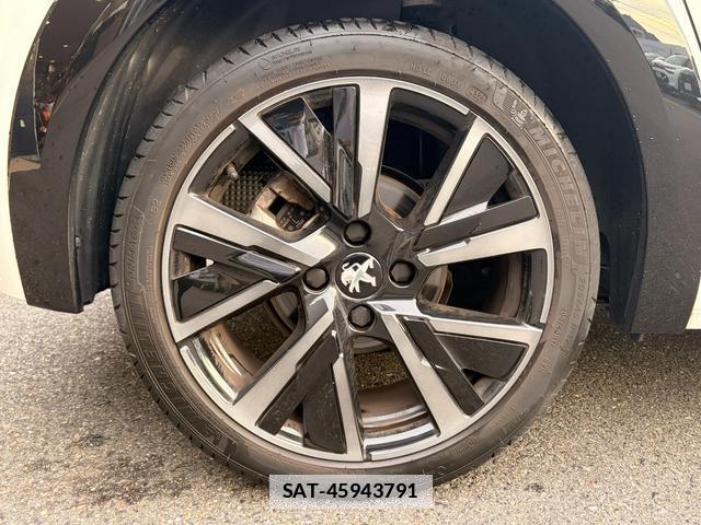 Peugeot 208 2022-02 7811955-11