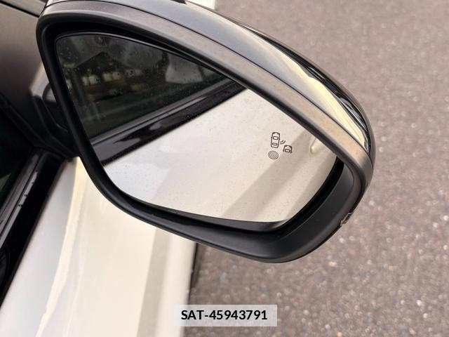 Peugeot 208 2022-02 7811955-12