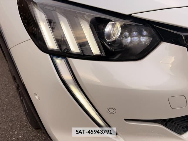 Peugeot 208 2022-02 7811955-8