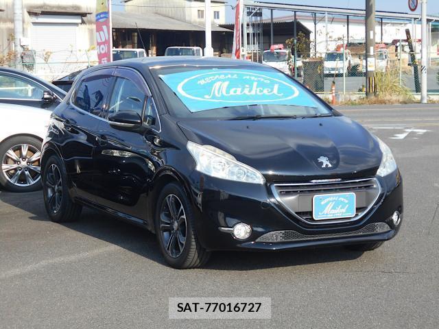 Peugeot 208 2014-02 7812041-11