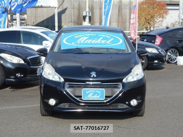 Peugeot 208 2014-02 7812041-9