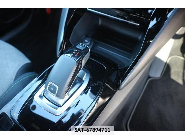 Peugeot 208 2020-10 7817193-15