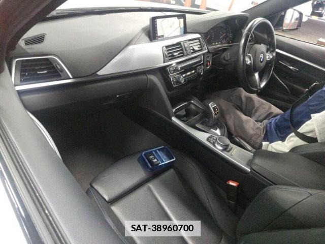 Bmw 3 SERIES 2018-03 7811401-2