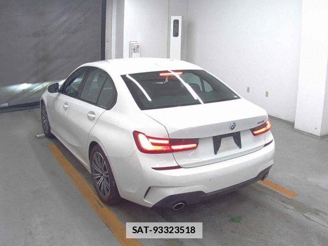 Bmw 3 SERIES 2019-06 7814969-1