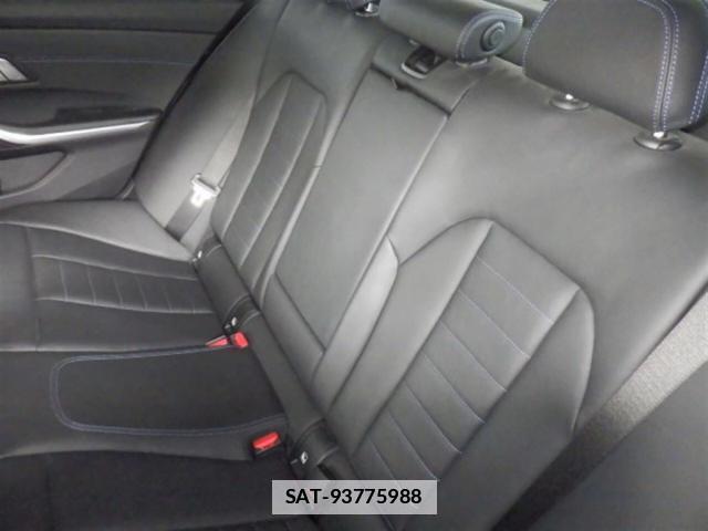 Bmw 3 SERIES 2019-06 7816626-3