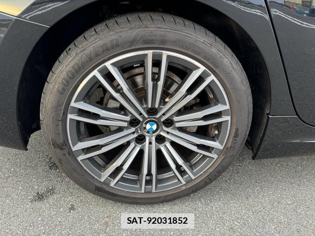 Bmw 3 SERIES 2022-03 7816776-12