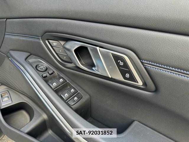 Bmw 3 SERIES 2022-03 7816776-17