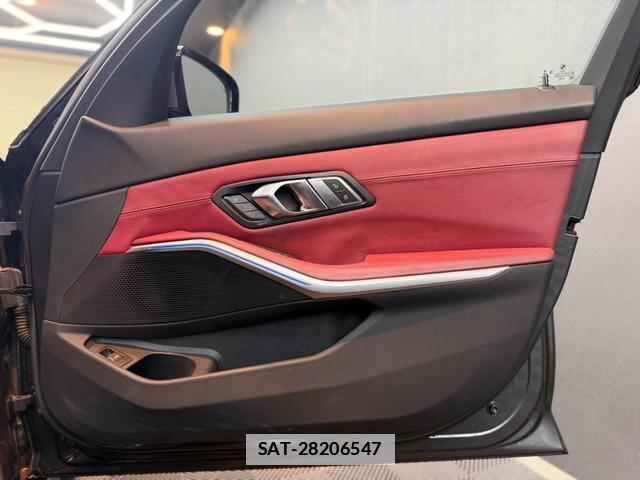 Bmw 3 SERIES 2019-06 7816882-3