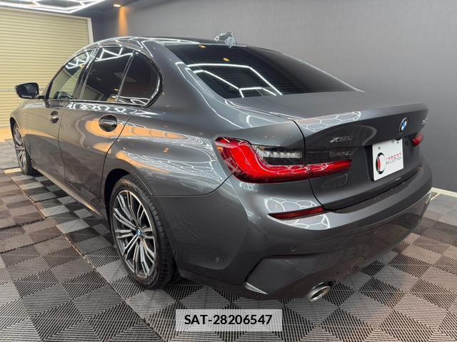 Bmw 3 SERIES 2019-06 7816882-8