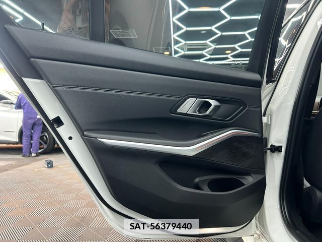 Bmw 3 SERIES 2019-05 7816884-13