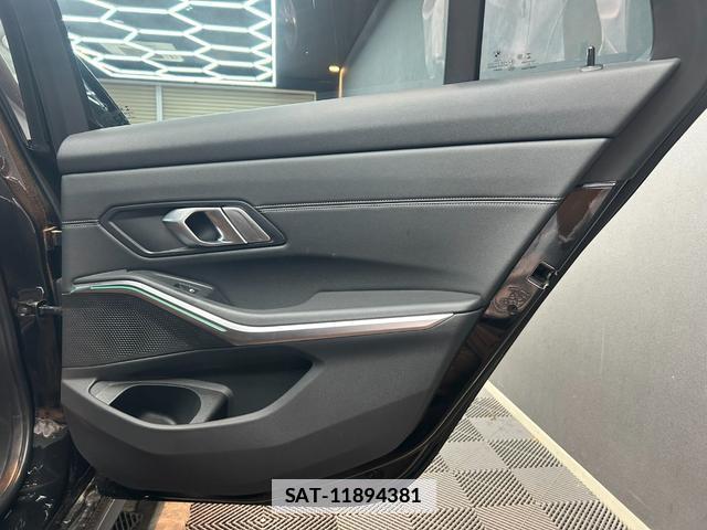 Bmw 3 SERIES 2021-12 7816921-3