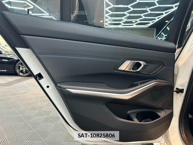 Bmw 3 SERIES 2019-05 7816923-5