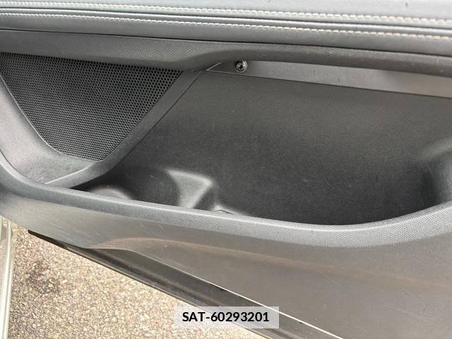 Peugeot 3008 2019-03 7811850-18