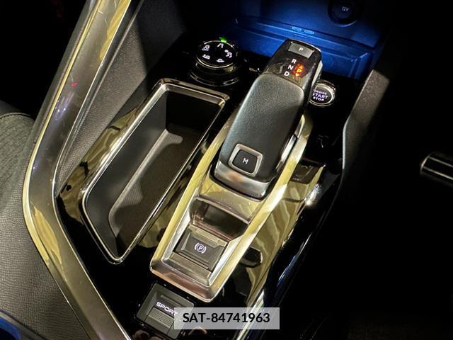 Peugeot 3008 2019-12 7814136-17