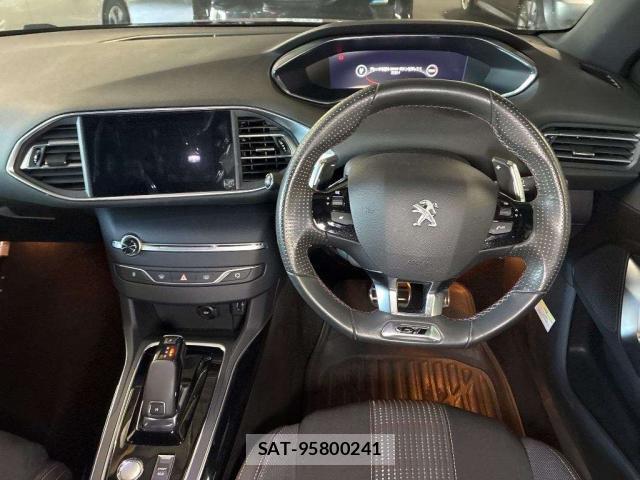 Peugeot 308 2021-06 7815028-2