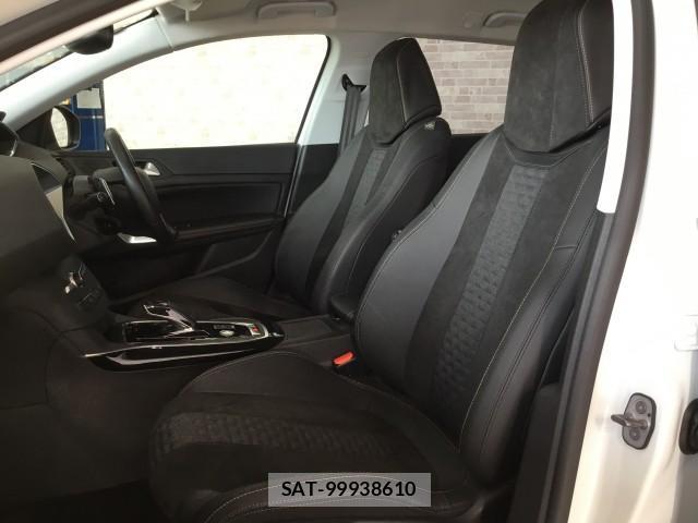 Peugeot 308 2021-06 7817853-11