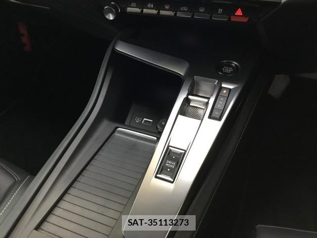 Peugeot 308 2023-05 7817857-14