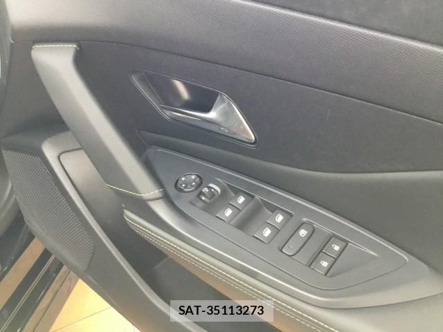 Peugeot 308 2023-05 7817857-17
