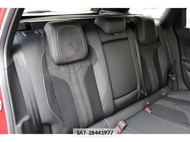 Peugeot 308 2023-02 7818641-14